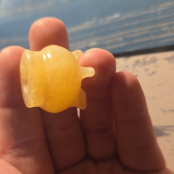 Yellow Calcite - Picture 4 of 5